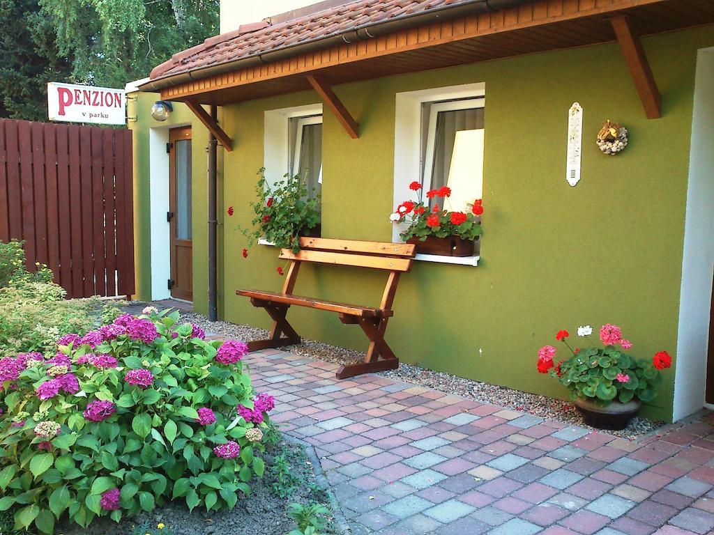 Penzion V Parku Cejkovice  Dış mekan fotoğraf